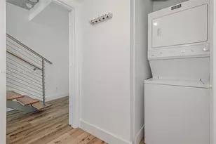 690 SW 1st Ct, Miami, FL 33130 - Photo 7