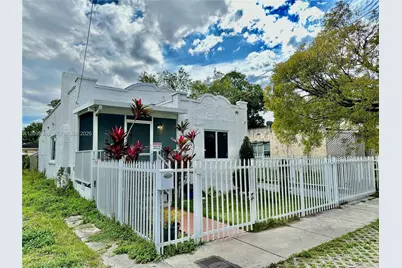 1284 NW 39 St, Miami, FL 33142 - Photo 3