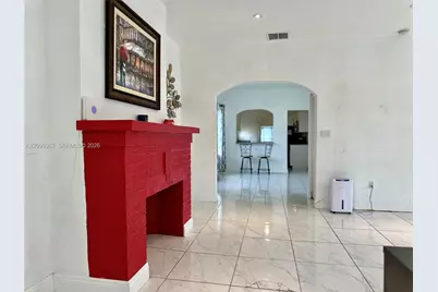 1284 NW 39 St, Miami, FL 33142 - Photo 7