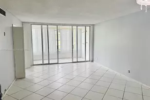 2940 N Course Dr, Pompano Beach, FL 33069 - Photo 9