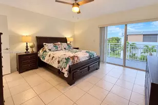 9353 Fontainebleau Blvd, Miami, FL 33172 - Photo 5