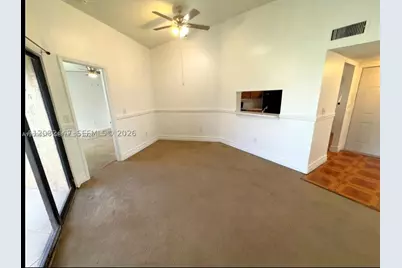 1190 Washington Cir #1190E, Homestead, FL 33034 - Photo 7