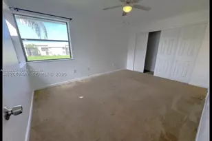 1190 Washington Cir, Homestead, FL 33034 - Photo 9