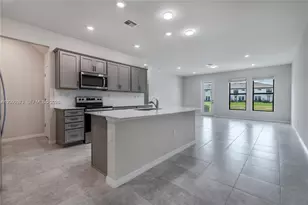 2126 N Appleton Cir N, Oakland Park, FL 33309 - Photo 1
