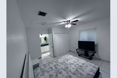 2141 Biarritz Dr #4, Miami Beach, FL 33141 - Photo 5