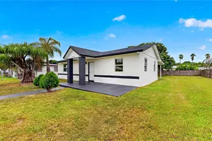 10755 SW 217th St, Miami, FL 33170 - Photo 37