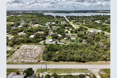 204 Hallmark Ave, Lake Placid, FL 33852 - Photo 9