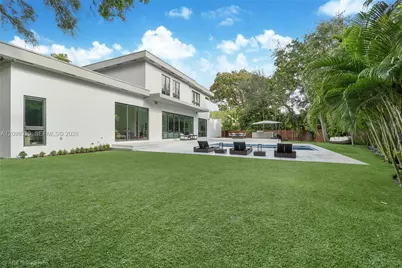 56 Samana Dr, Miami, FL 33133 - Photo 21
