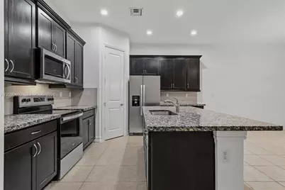 151 SW 127th Terrace #151, Plantation, FL 33325 - Photo 7