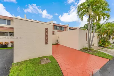 7625 SW 106th Ave, Miami, FL 33173 - Photo 3