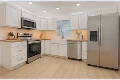 11637 SW 117th Ct, Miami, FL 33186 - Photo 3