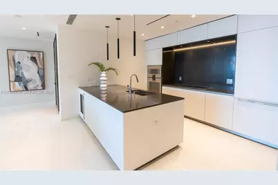 300 Biscayne Boulevard Way #503C, Miami, FL 33131 - Photo 3
