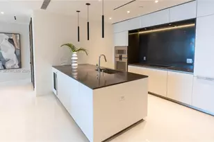 300 Biscayne Blvd Way, Miami, FL 33131 - Photo 3