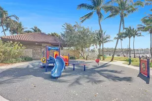2639 N Riverside Dr, Pompano Beach, FL 33062 - Photo 35