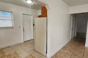 61 NE 67th St, Miami, FL 33138 - Photo 11