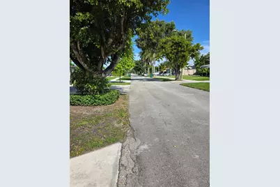 9345 SW 46th Ter, Miami, FL 33165 - Photo 15