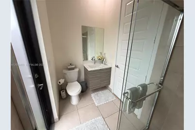 16001 NW 87th Ct, Miami Lakes, FL 33018 - Photo 9