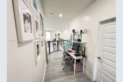 16001 NW 87th Ct, Miami Lakes, FL 33018 - Photo 27