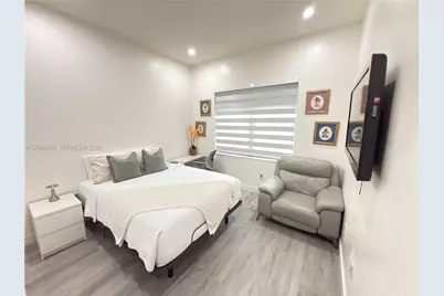 16001 NW 87th Ct, Miami Lakes, FL 33018 - Photo 7