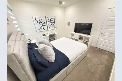 16001 NW 87th Ct, Miami Lakes, FL 33018 - Photo 33