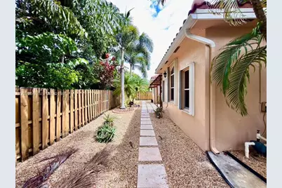 3626 SW 161st Ter, Miramar, FL 33027 - Photo 45