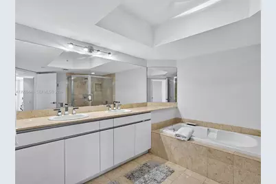 21055 Yacht Club Dr #710, Aventura, FL 33180 - Photo 43