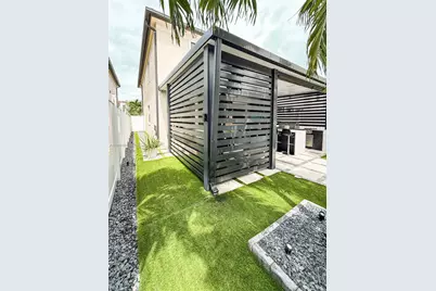 3418 W 108th St, Hialeah, FL 33018 - Photo 27