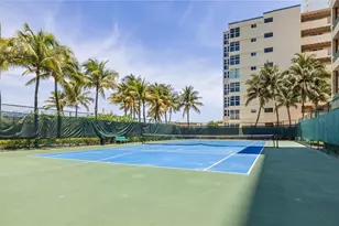 2080 S Ocean Dr, Hallandale Beach, FL 33009 - Photo 29