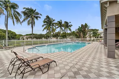 1309 Lucaya Dr, Riviera Beach, FL 33404 - Photo 9