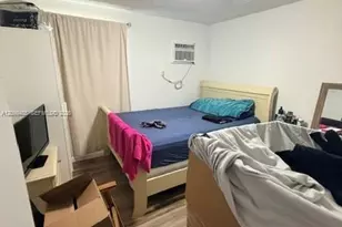 1607 NW 16th Ave, Miami, FL 33125 - Photo 5