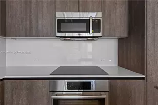 88 SW 7th St, Miami, FL 33130 - Photo 5