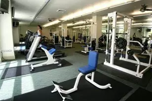 2000 N Bayshore Dr, Miami, FL 33137 - Photo 23