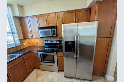 2000 N Bayshore Dr #627, Miami, FL 33137 - Photo 7