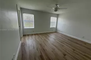 1876 Andromeda Ln, Weston, FL 33327 - Photo 13