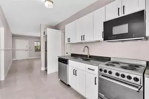 1165 Marseille Dr, Miami Beach, FL 33141 - Photo 11