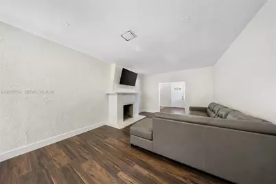 2420 NW 34th St, Miami, FL 33142 - Photo 27