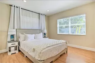 1909 NE 26th Dr, Wilton Manors, FL 33306 - Photo 11