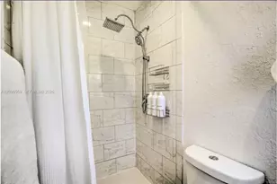 1909 NE 26th Dr, Wilton Manors, FL 33306 - Photo 15