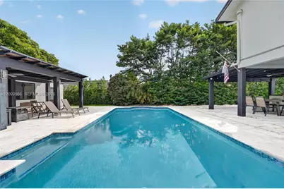 10411 SW 146th Pl, Miami, FL 33186 - Photo 3