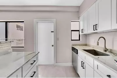 1165 Marseille Dr #21, Miami Beach, FL 33141 - Photo 11
