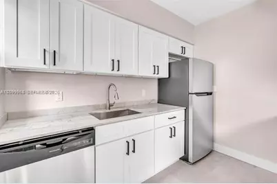 1165 Marseille Dr #21, Miami Beach, FL 33141 - Photo 9