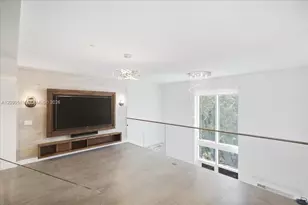 455 NE 39th St, Miami, FL 33137 - Photo 55