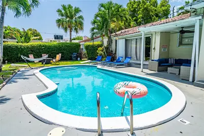 437 NE 107th St, Miami, FL 33161 - Photo 29