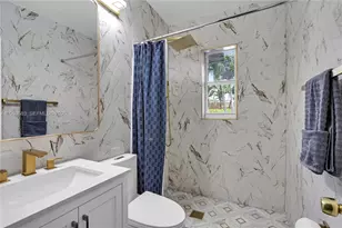 437 NE 107th St, Miami, FL 33161 - Photo 21