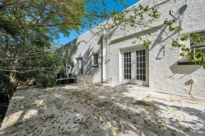 670 W 46th St #7, Miami Beach, FL 33140 - Photo 11