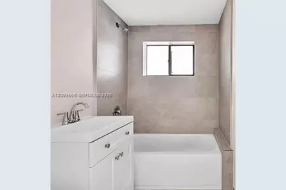 1165 Marseille Dr #20, Miami Beach, FL 33141 - Photo 15