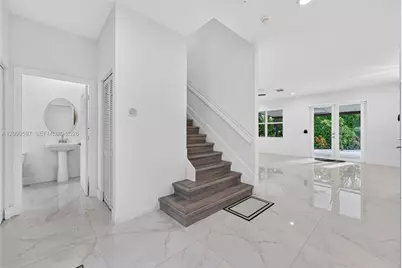 19815 SW 132nd Ct, Miami, FL 33177 - Photo 3