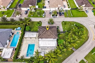 19815 SW 132nd Ct, Miami, FL 33177 - Photo 43