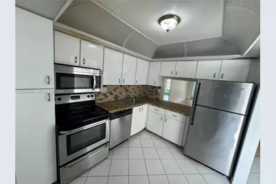 8370 Sands Point Blvd #H309, Tamarac, FL 33321 - Photo 3