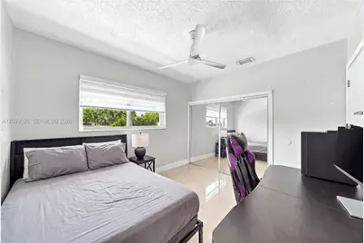 4041 W 8th Ave, Hialeah, FL 33012 - Photo 21